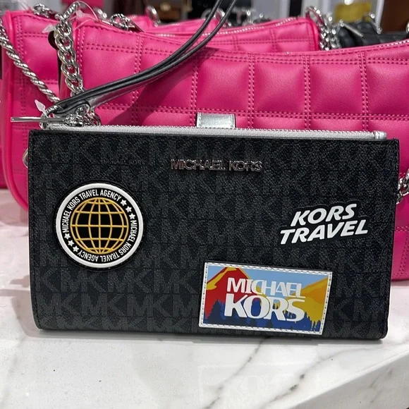 Michael Kors JST Lg Embellished Signature Logo Wristlet Wallet Phone Patches NWT - Picture 16 of 16